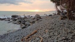 Rasakan Ketagihannya Usai  Berkunjung ke Destinasi Wisata Pantai Cemara Ratu