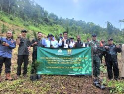 Perhutani Hijaukan Hutan Gunung Karamat, Tanam Pohon Buah untuk Pulihkan Ekosistem