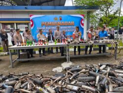 Polres Sukabumi Kota Musnahkan Ribuan Knalpot Brong dan Miras Hasil Operasi