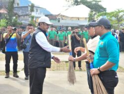 Bupati Pimpin Aksi Bersih Pantai, Komitmen Pemkab Jaga Kenyamanan Fasilitas Umum