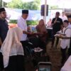 Sinergi Kebaikan di Hari Raya: Bakrie Amanah Salurkan 7 Ekor Sapi Kurban dan Santunan di Cisarua