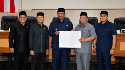 Transformasi Layanan Air dan Ketertiban Umum: Bupati Sukabumi Sampaikan Nota Pengantar Perubahan Hukum Perumda ke Perseroda di Paripurna DPRD